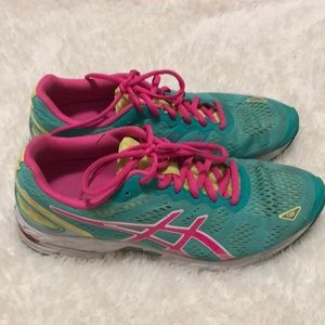 ✨ Asics Women’s Sneakers